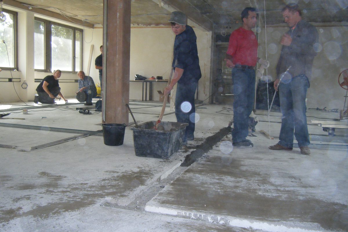 Eigenleistung beim Ausbau der Schulräume